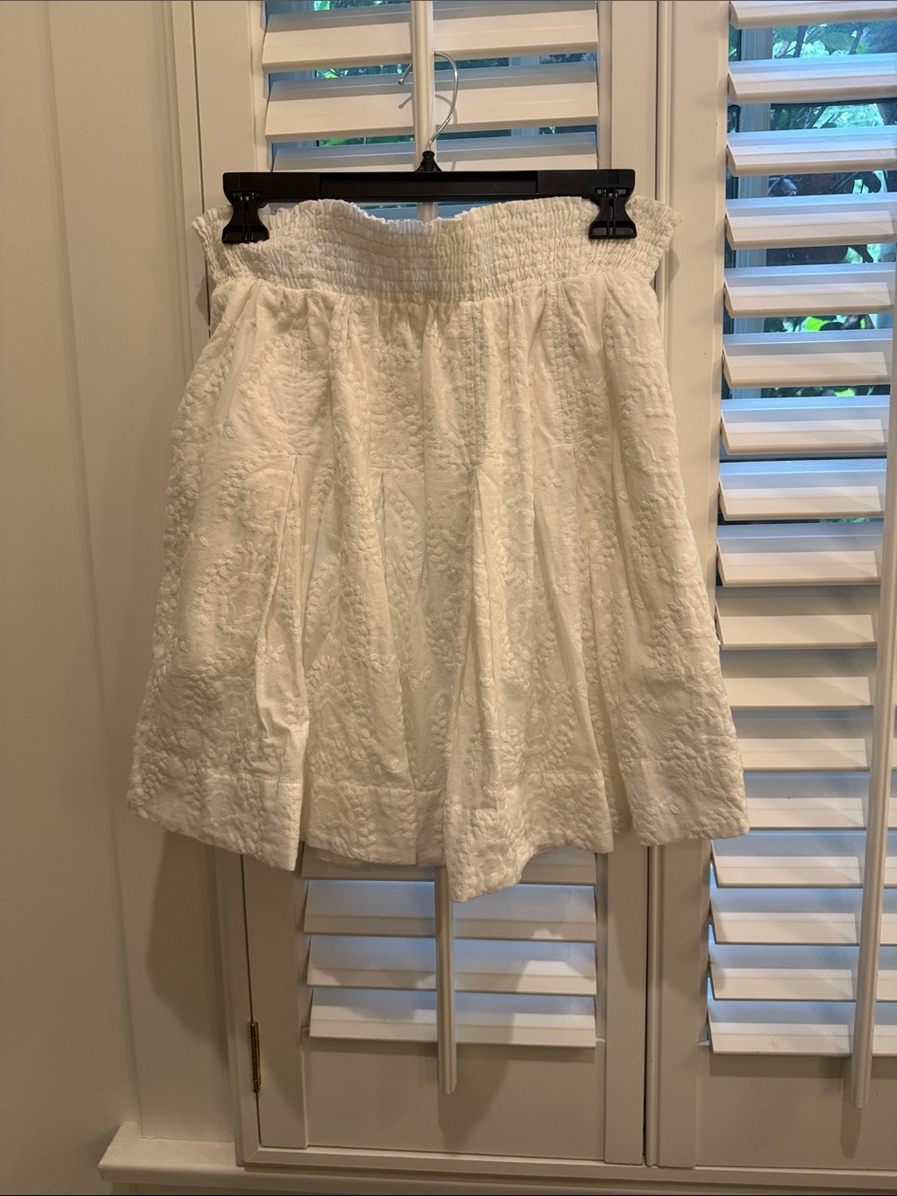Buru White Textured A-Line Skirt
